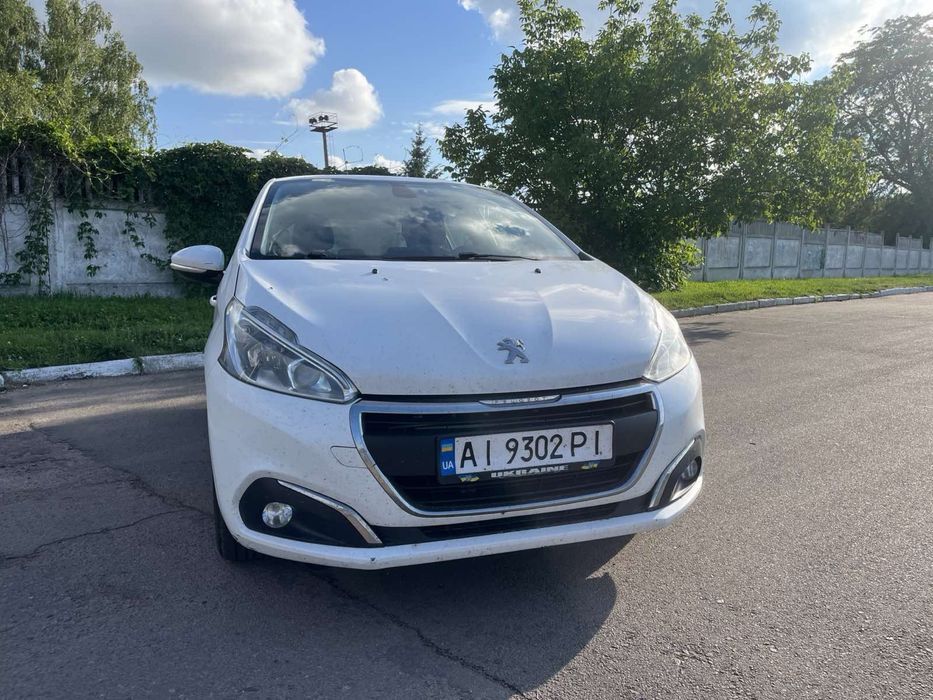 Продам peugeot 208