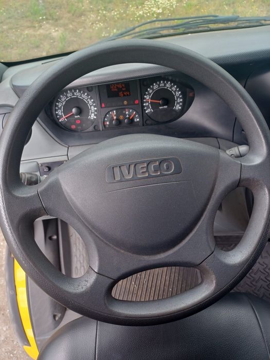 Iveco Daily 40C14 GNC Clixtar 7000kg (com plataforma)