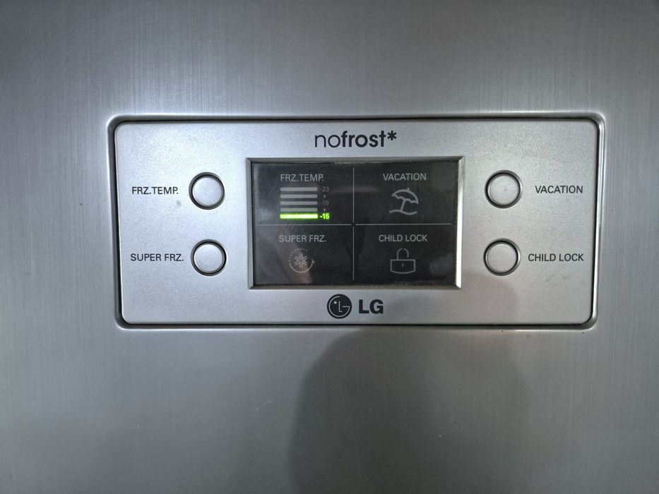 Продам холодильник Lg No Frost 173 см
