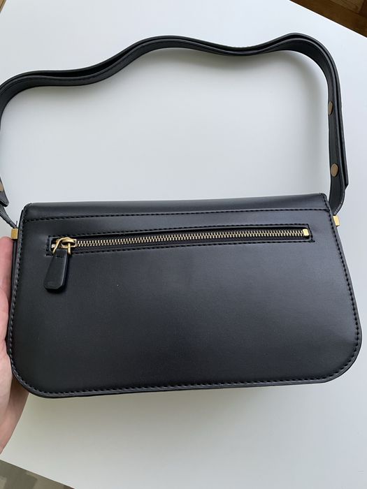 Базова Сумка guess