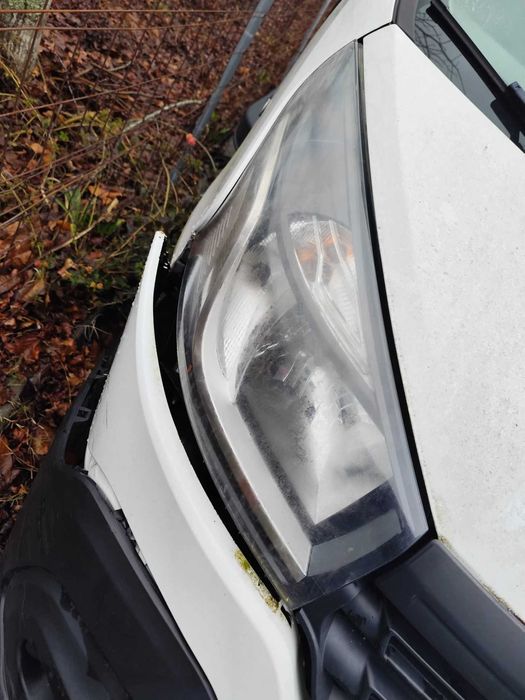 Farol Dir. Renault Trafic III 1.6 DCI