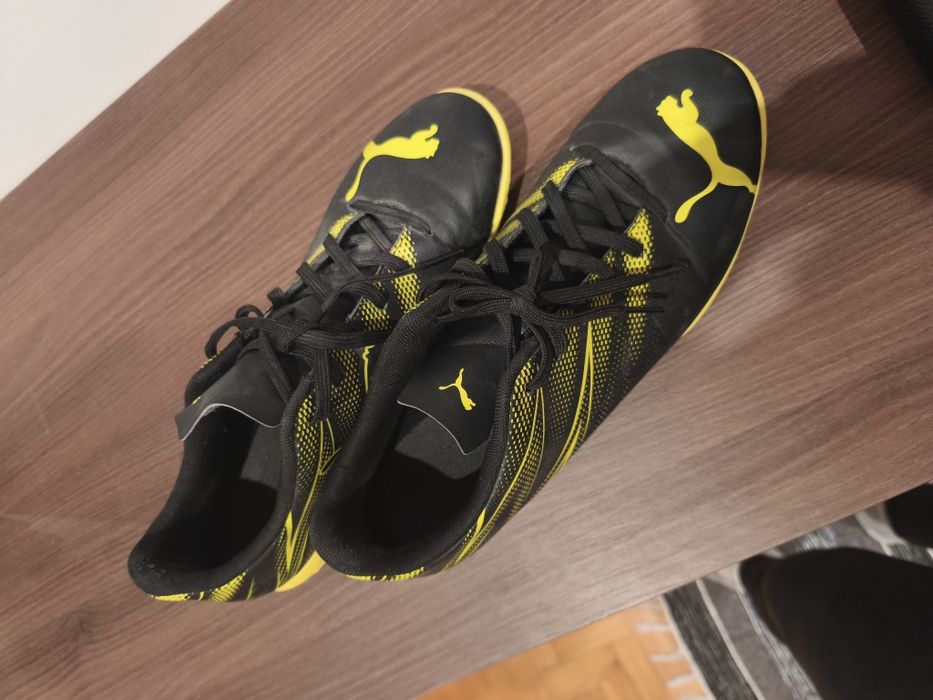 Sapatilhas de futsal Puma