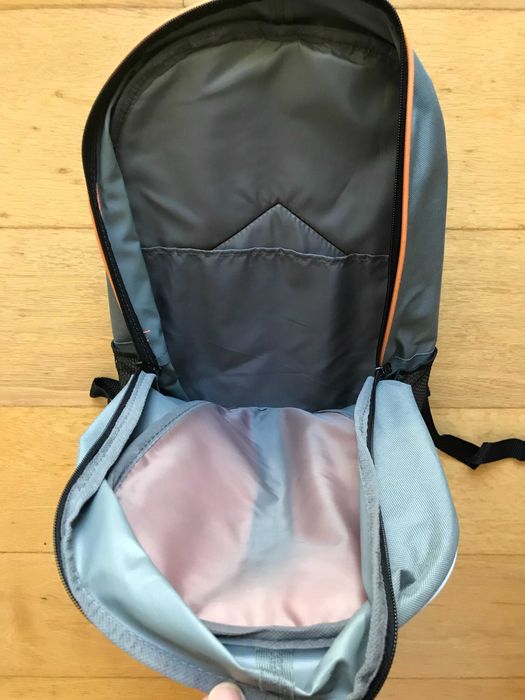 Mochila + 2 pastas de documentos de viagem
