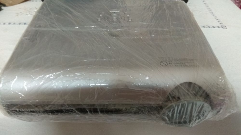 Toshiba TDP-S20 Projector64751673205761120