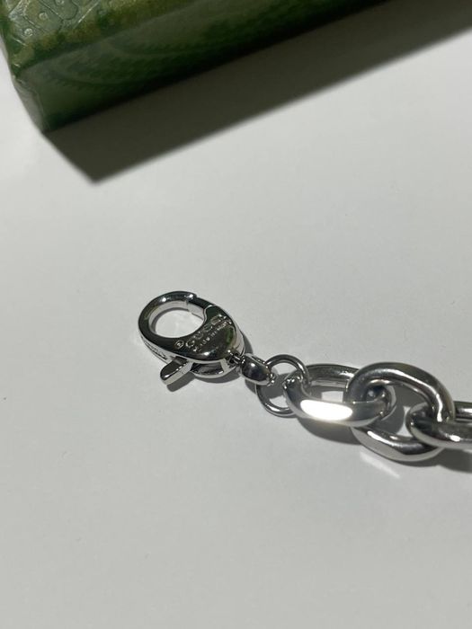 Браслет Gucci.