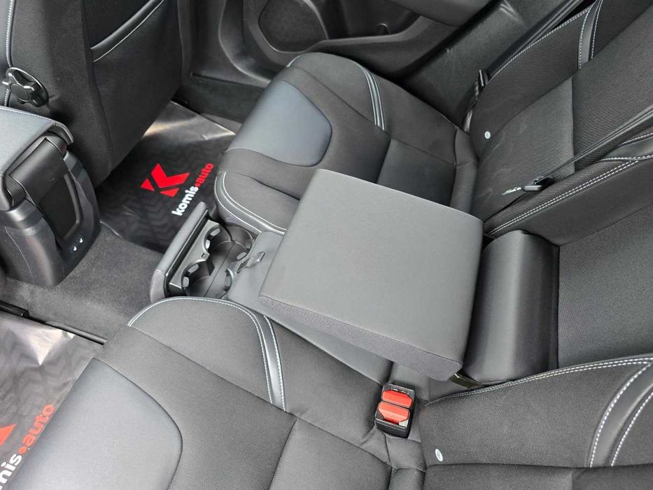 Продам  Volvo V40 2013. Можна в розстрочку, під викуп.