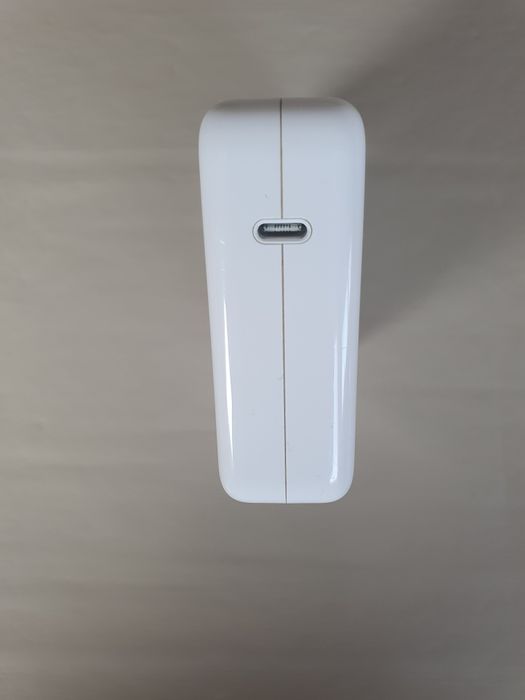 Carregador Apple de tomada -usbC
Carregador iphone Redondo USB-C