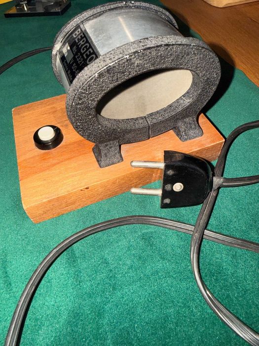 Zabytkowy demagnetyzer Bergeon No.2321 Sprawny i w super stanie