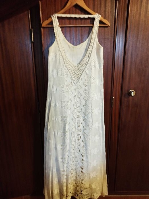 Vestido comprido rendado