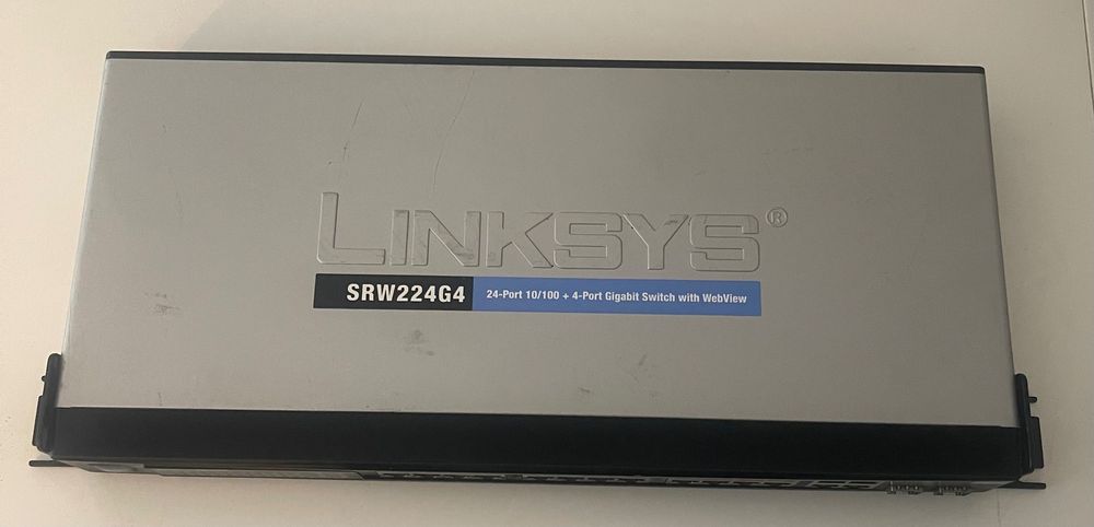 Switch CISCO LINKSYS SRW224G4 24x10/100 przełącznik
