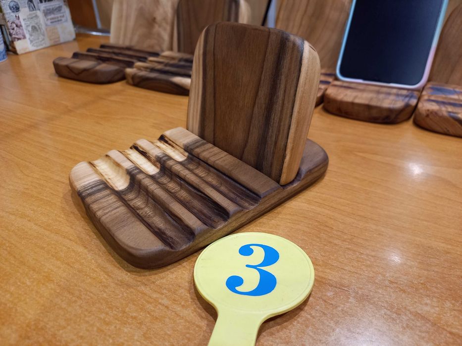 Подставка для телефона