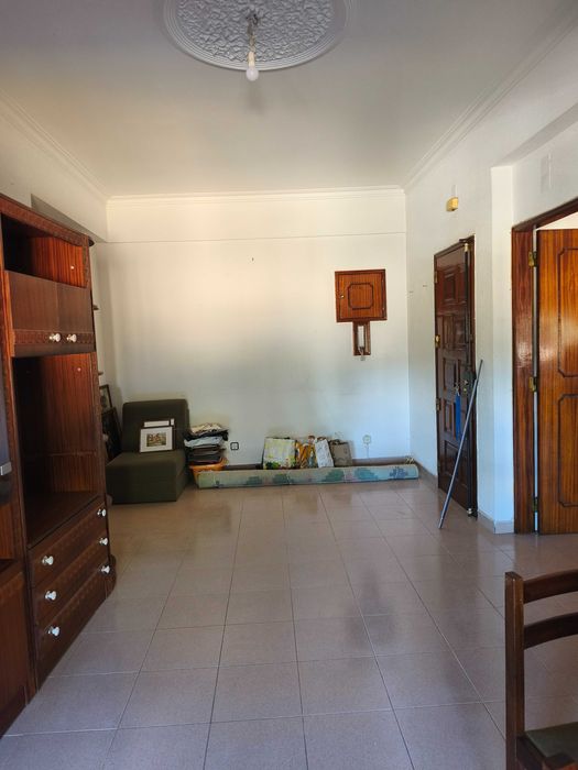 Vende-se apartamento T1 -Povoa de Sto Adrião