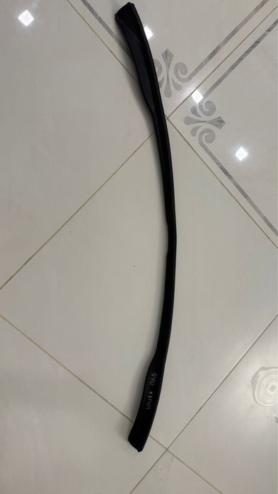 Уплотнительный молдинг капота cayenne 9y0