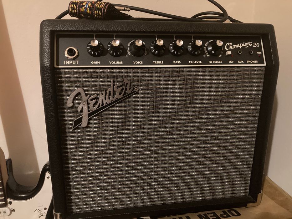 Guitarra Elétrica com Amp incluído