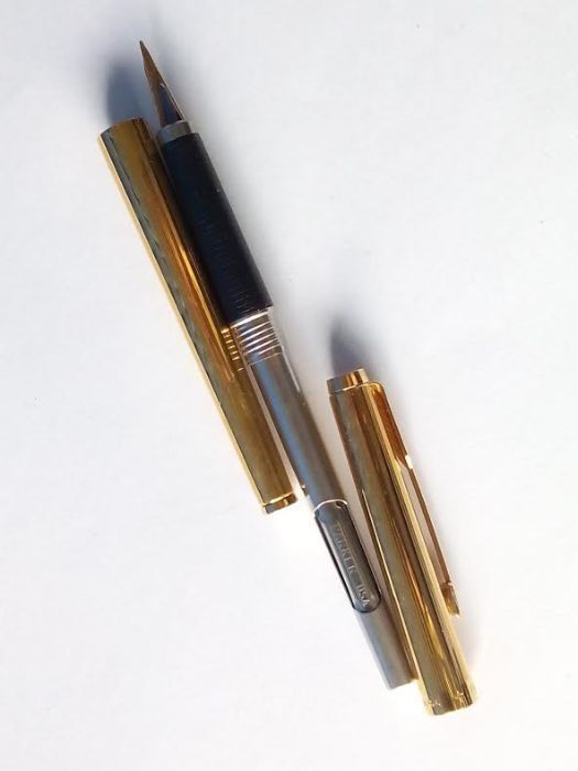Caneta Parker em ouro