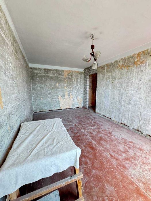 Продам велику 2-кімнатну квартиру під ремонт вул. Салтівське шосе 240а