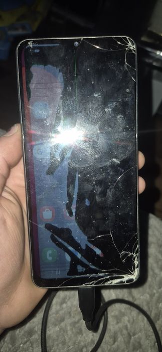 Telefony apple samung xiaomi