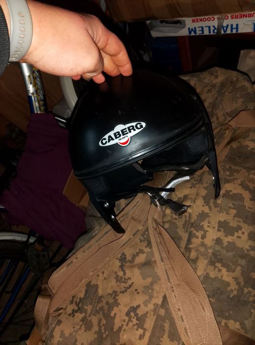 Шлема 3 штуки  .