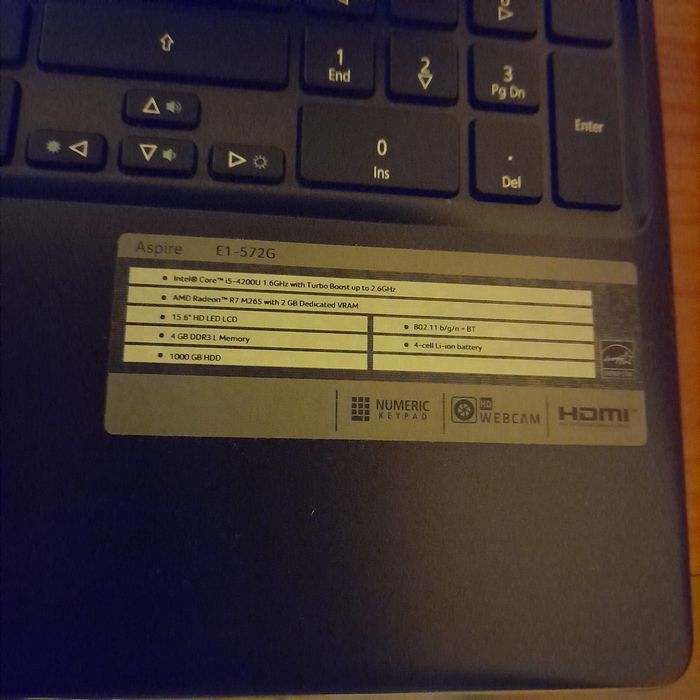 Computador e impressora multifunções em bom...