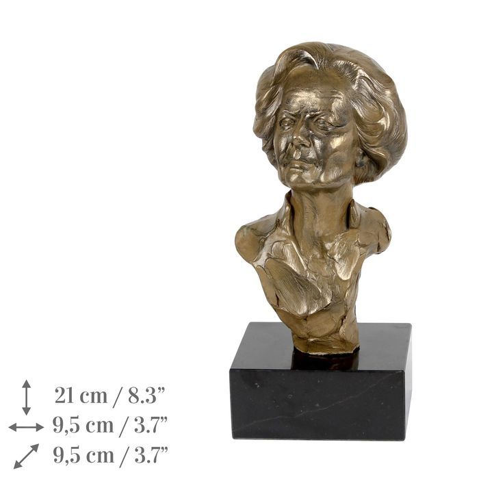 Margaret Thatcher popiersie znanego człowieka Art-Dog