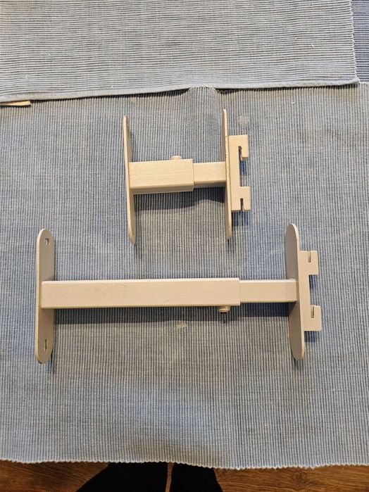 Regały do sklepu odzieżowego