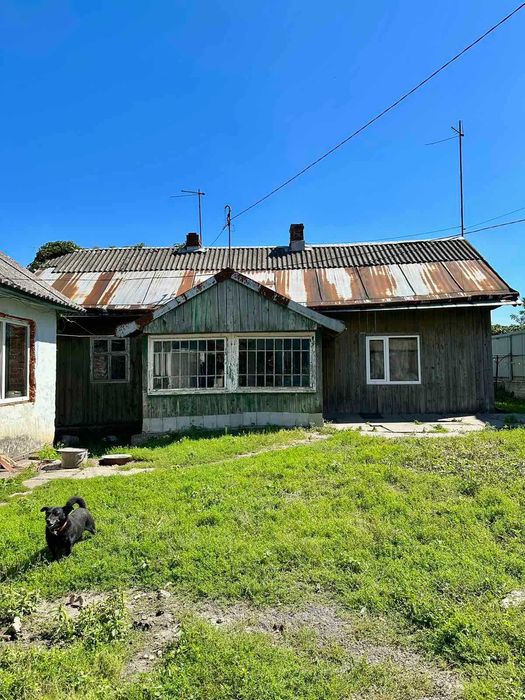 Продаж земельної ділянки із старим будинком  в с.Виннички.
