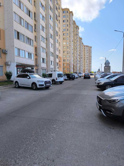 Посуточно свободна  своя новая евродвушка  ЖК Радужный 2+2