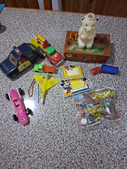 Lote de brinquedos antigos