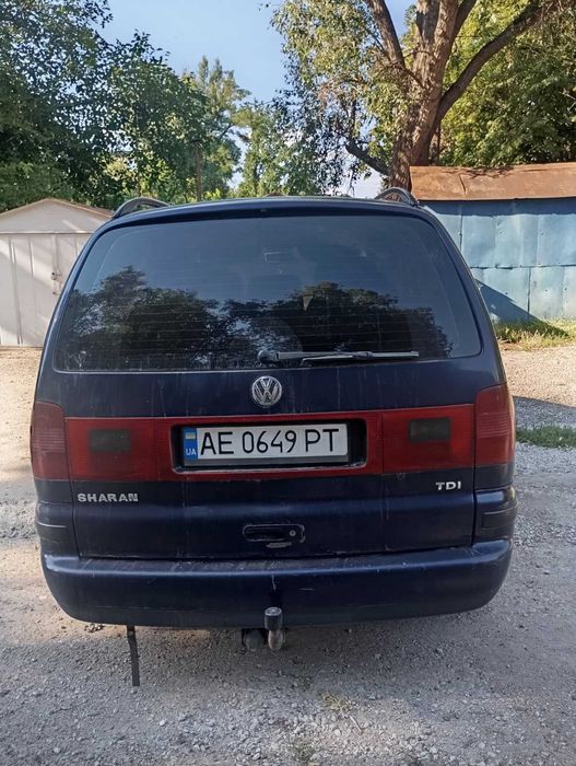 Продам машину Фольксваген Шаран