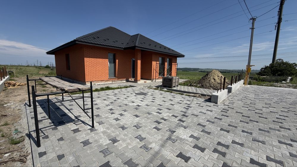 Продам Американки будинок цегла червона сучасна американка