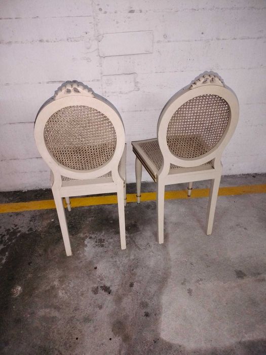 Conjunto 2 Cadeiras Clássicas Madeira e Palhinha – Branco e Dourado