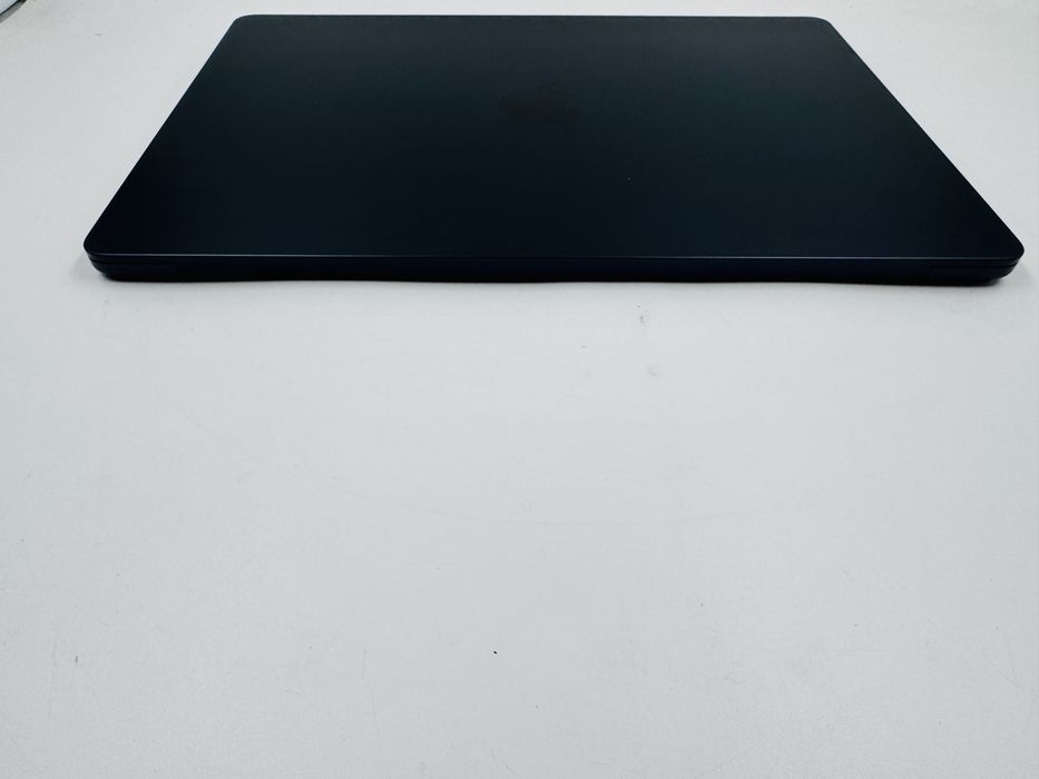 5 циклів Macbook Air 15 2025 M4 24GB RAM 512GB SSD IL6822