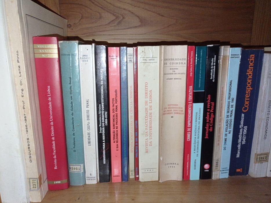 Livros de Direito ( Ver Descrição)