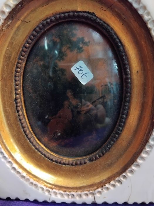 Duas miniaturas antigas com pinturas