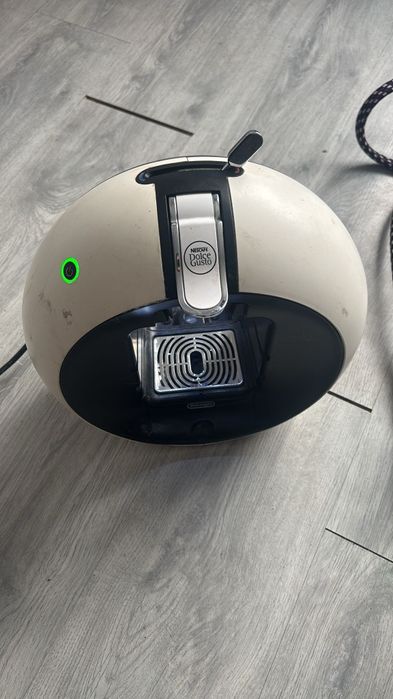 Ekspres kapsułkowy DeLonghi Nescafé Dolce Gusto EDG 660