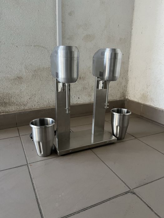 Міксер для молочних коктейлів професійний Frosty