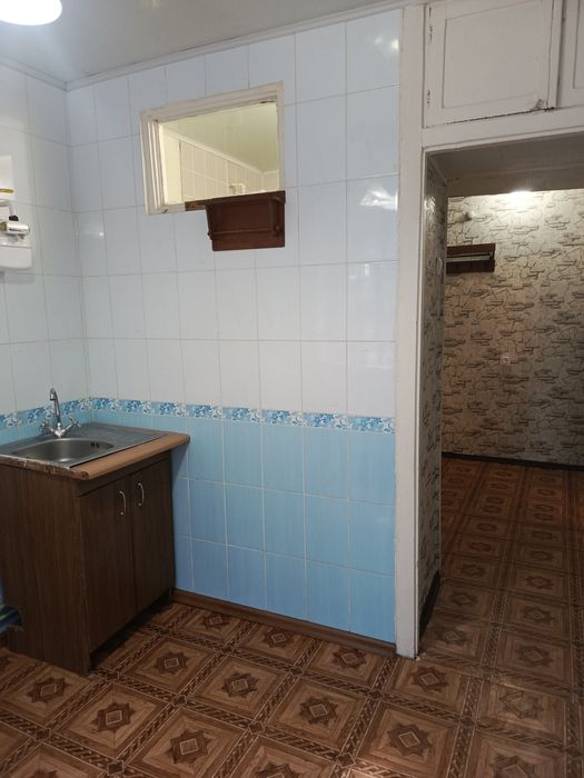 Продаж 1 к.кв Л. Лук'яненко 51.Перший поверх