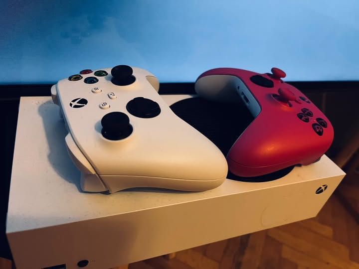 Sprzedam Xbox series S