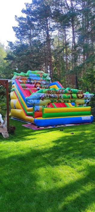 Dmuchana zjeżdżalnia Dmuchance