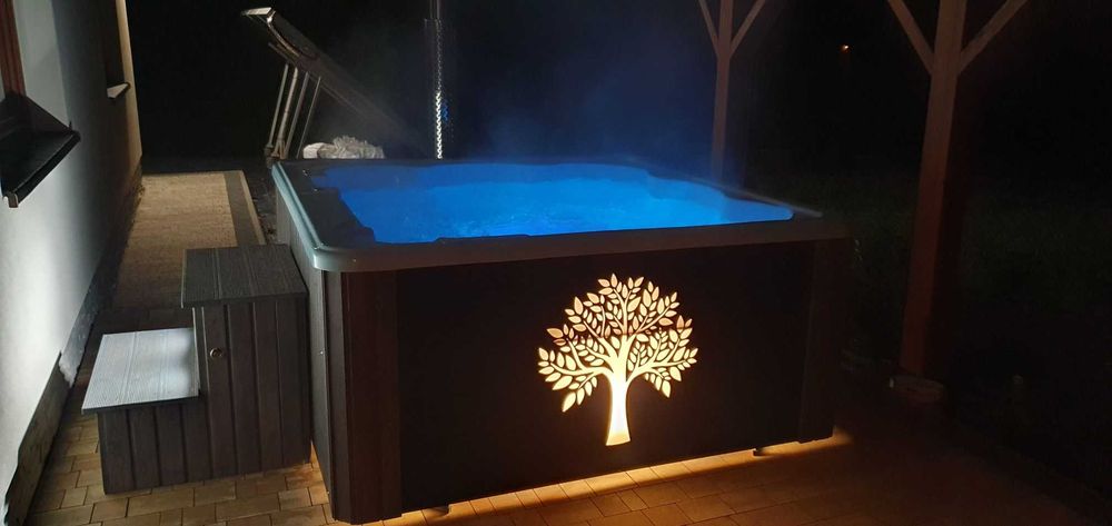 Jacuzzi z piecem na drewno dla 6ciu osob balia basen bania sauna masaż