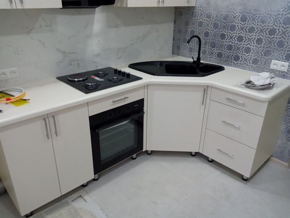 Виготовлення кухонь,шаф купе ,і різних виробів з ДСП ,встановлення між