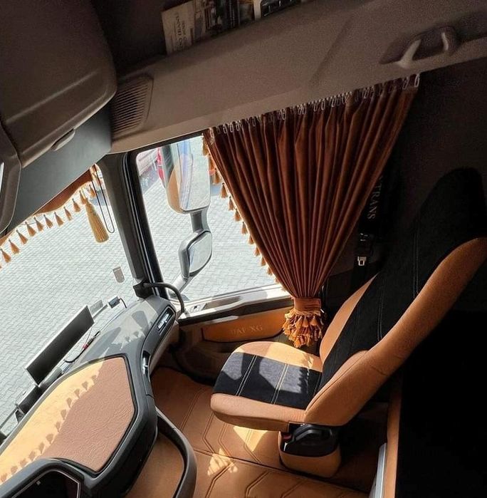 Pokrowce na siedzenia TIR z przeszyciem, ekoskóra MAMUT Daf+haft