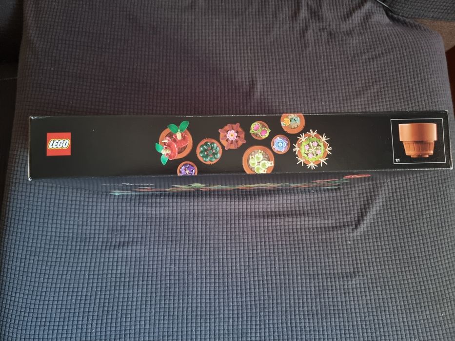 Lego Botanicals tiny plants 10329