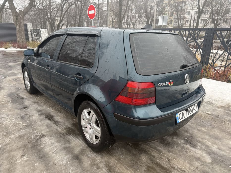 Volkswagen Golf 1.6 СУПЕР СТАН