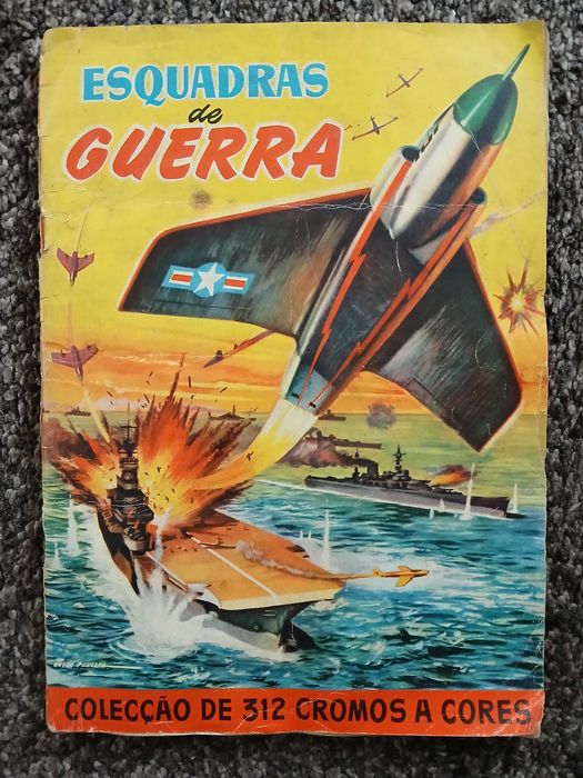 Caderneta de cromos "Esquadras de Guerra"