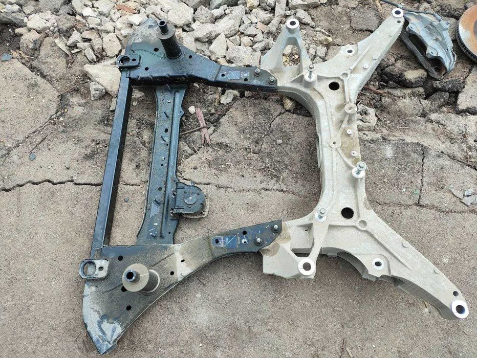 Передній підрамник Ford Mustang mach e балка LJ9Z5C145A