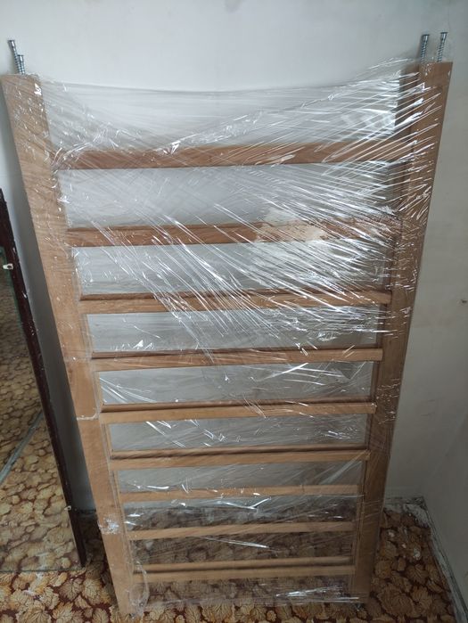 Дитяче ліжко з матрацом