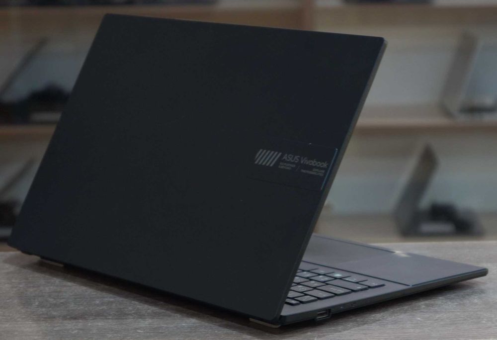 ГАРАНТІЯ Asus VivoBook (FullHD IPS/Ryzen 5 7520U/RAM 8ГБ DDR5/SSD 512ГБ)TVOYO