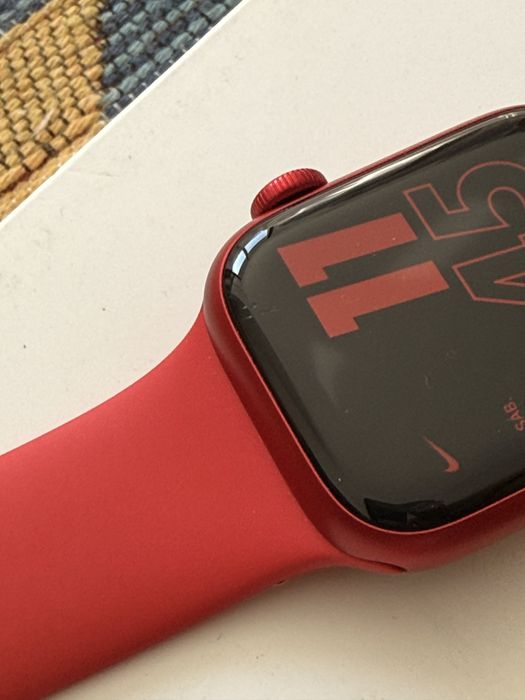 Apple Watch Series 9 41mm GPS + Cellular (RED)