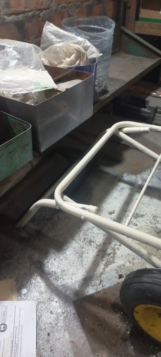 Тачка кравчучка для перевозки